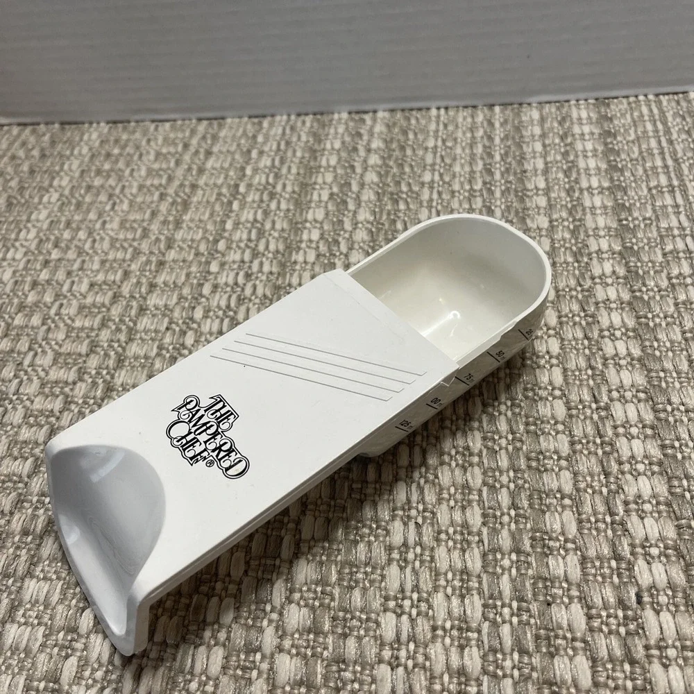The Pampered Chef Adjustable Measuring Scoop Kitchen Gadget‎ Baking Cooking